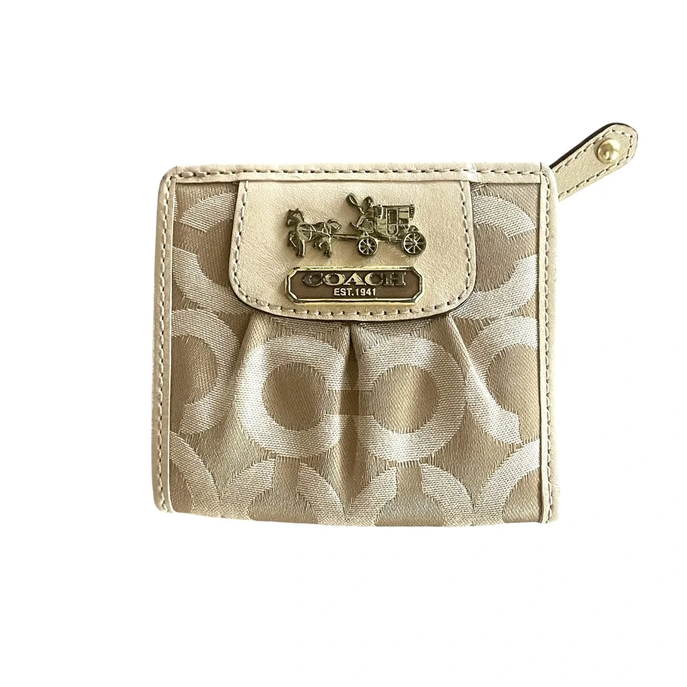 COACH Khaki Signature C Snap Bifold Lavender Leather Wallet Zip Coin Pocket